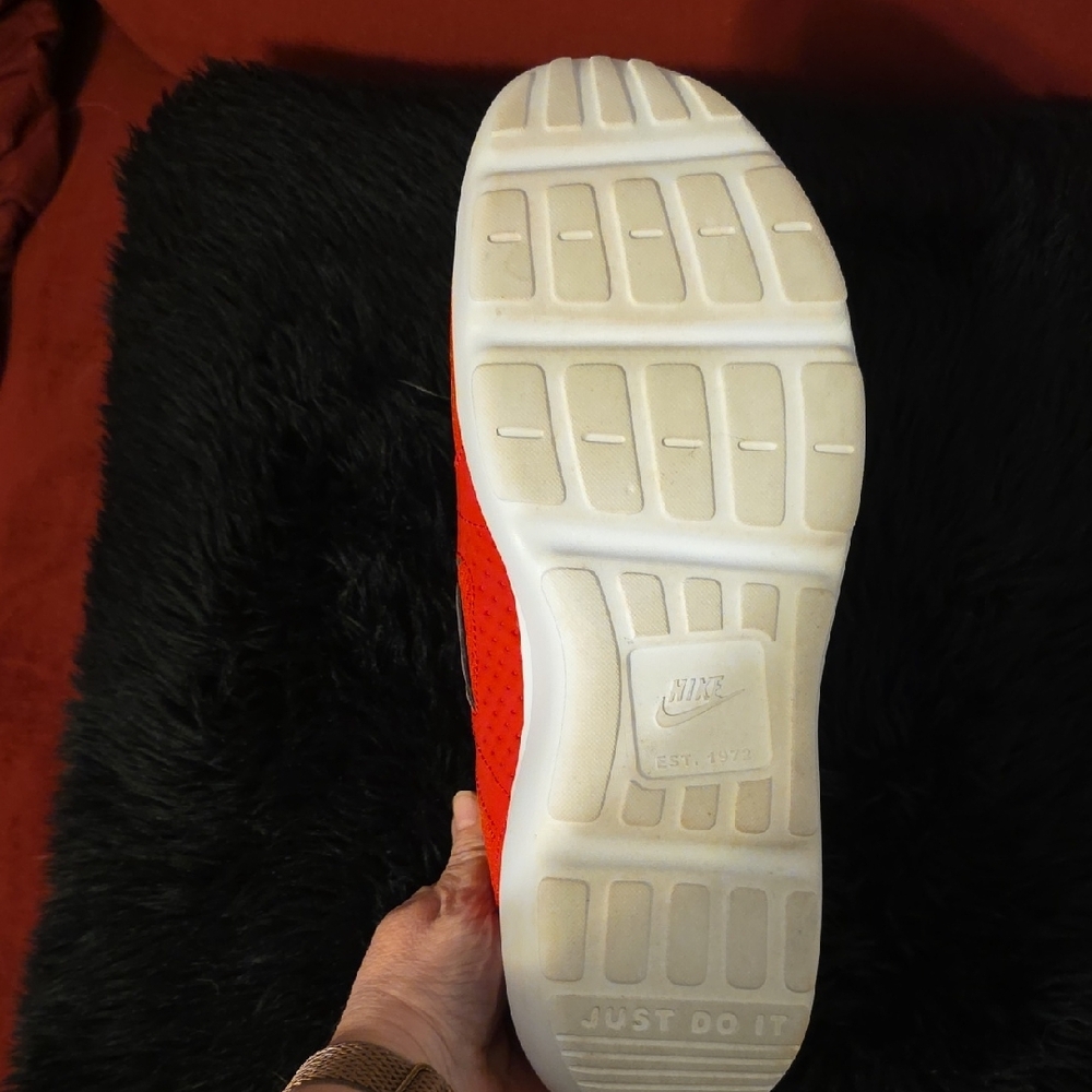 Nike Men's AD Comfort University Red  Slip-On Sneakers - Picture 4 of 12
